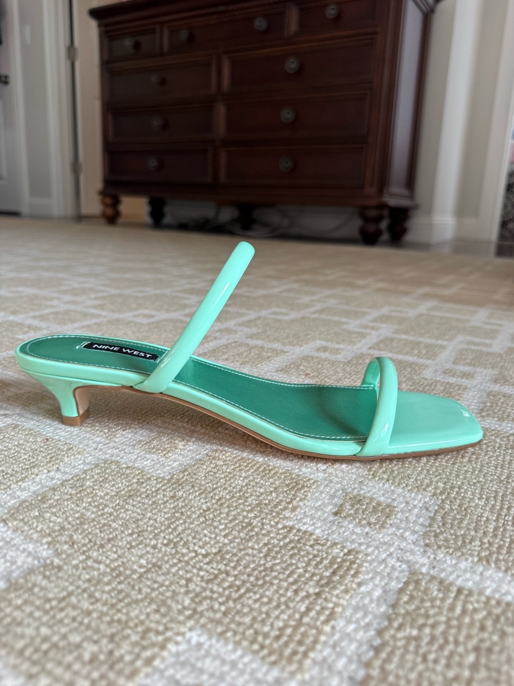 Nine West Noel Patent Kitten Heel Slide Sandals Mint Green Size 10 - Picture 6 of 13